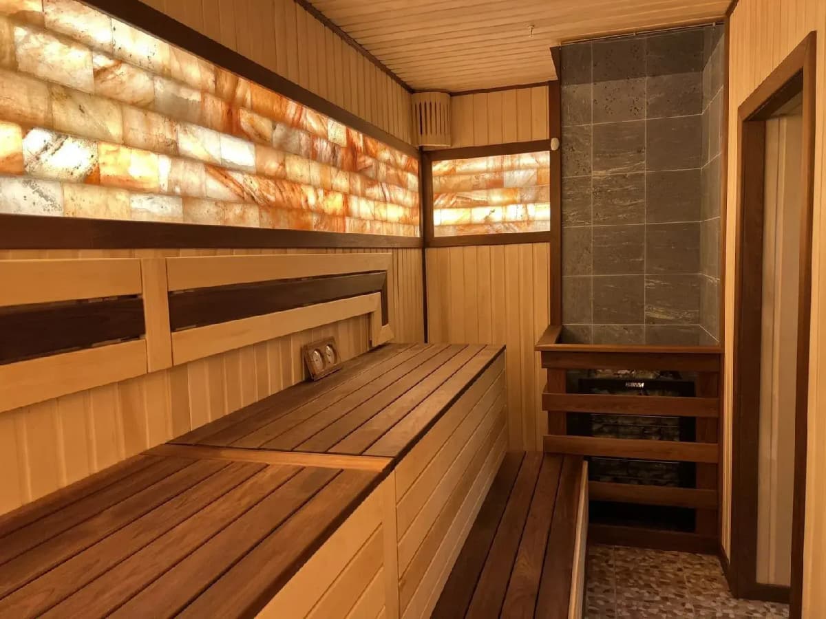Crown - Sauna